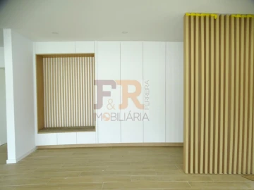 Moradia T3 para Venda em Fernao Ferro