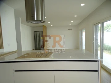 Moradia T3 para Venda em Fernao Ferro