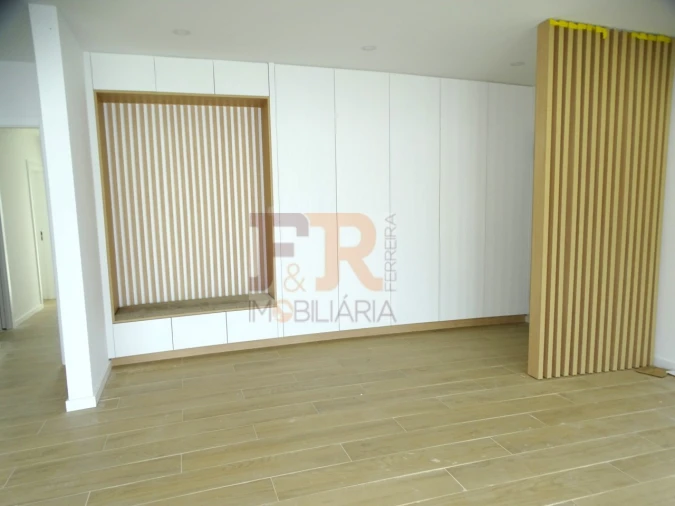 Moradia T3 para Venda em Fernao Ferro Foto 23