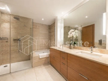 Apartamento T4 para Venda em Parque das Nações