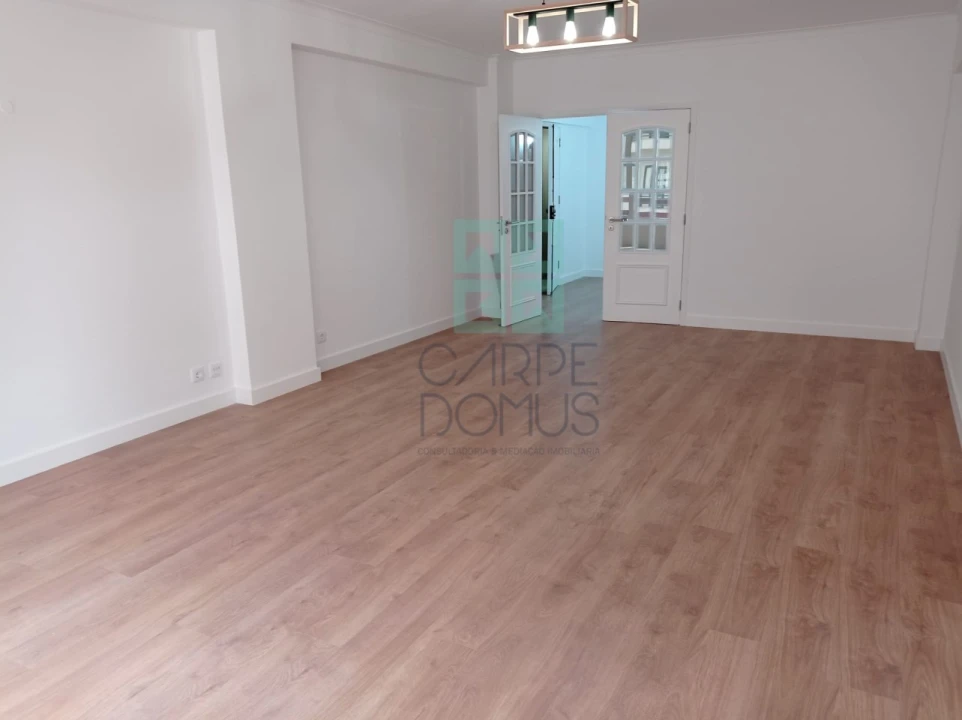 Apartamento T3 para Venda em São Domingos de Benfica Foto 11