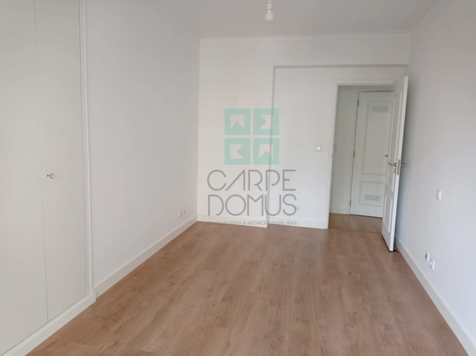 Apartamento T3 para Venda em São Domingos de Benfica Foto 19