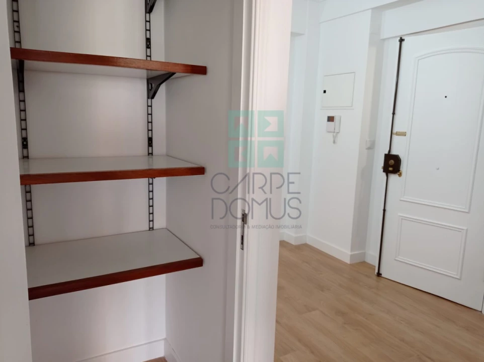 Apartamento T3 para Venda em São Domingos de Benfica Foto 16