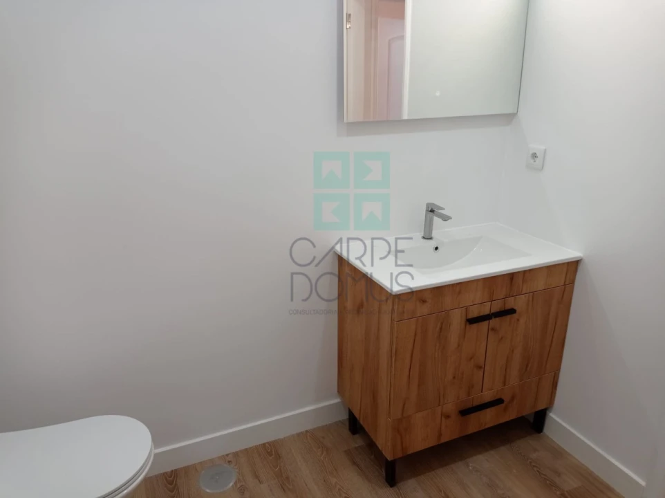 Apartamento T3 para Venda em São Domingos de Benfica Foto 27