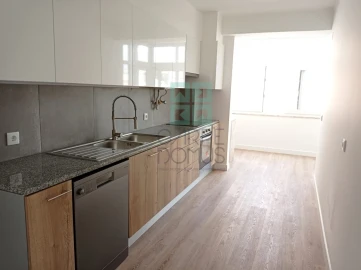 Apartamento T3 para Venda em São Domingos de Benfica