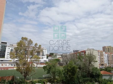 Apartamento T3 para Venda em São Domingos de Benfica