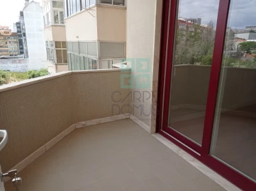 Apartamento T3 para Venda em São Domingos de Benfica