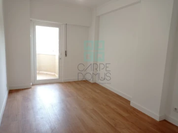 Apartamento T3 para Venda em São Domingos de Benfica
