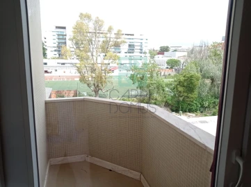 Apartamento T3 para Venda em São Domingos de Benfica