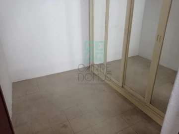 Apartamento T3 para Venda em São Domingos de Benfica
