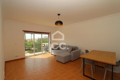 Apartamento T1 para Venda em São Silvestre
