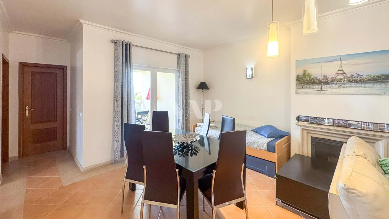 Apartamento T2 para Venda em Quarteira Foto 3