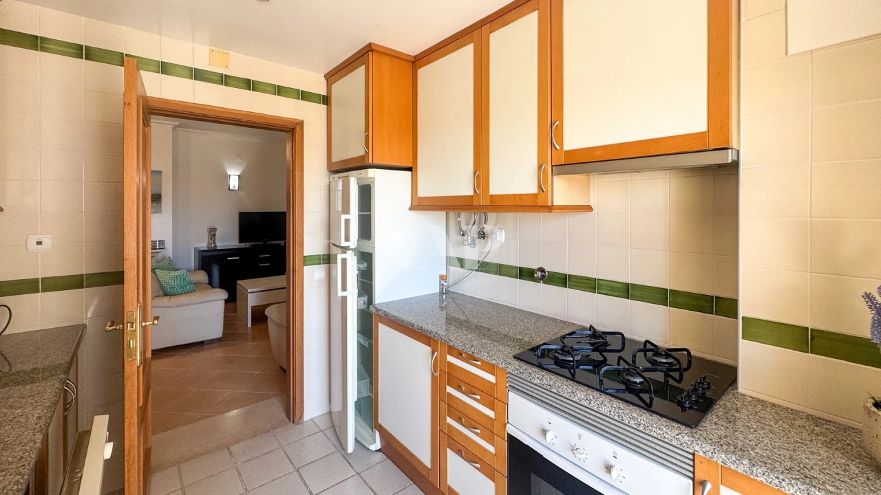 Apartamento T2 para Venda em Quarteira Foto 12