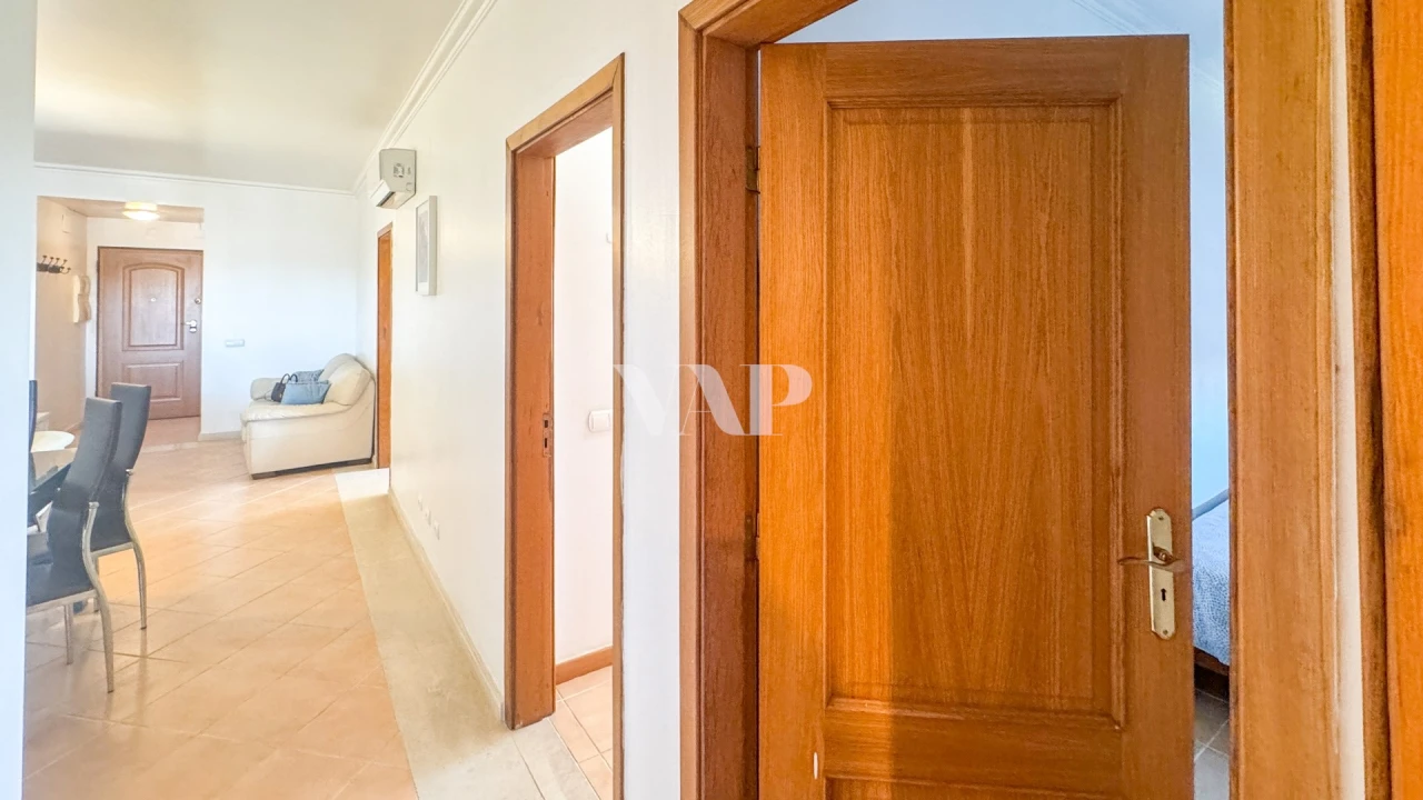 Apartamento T2 para Venda em Quarteira Foto 13