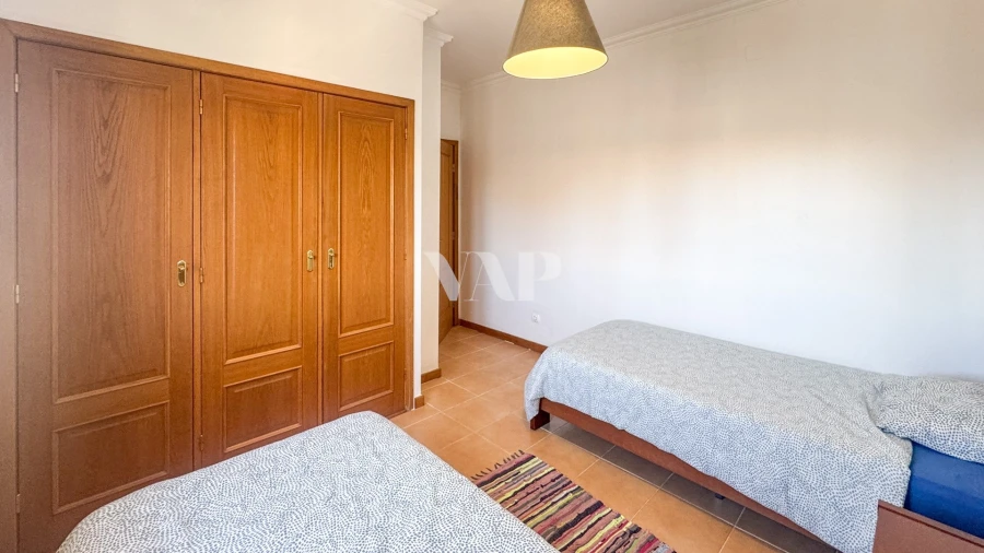 Apartamento T2 para Venda em Quarteira Foto 17