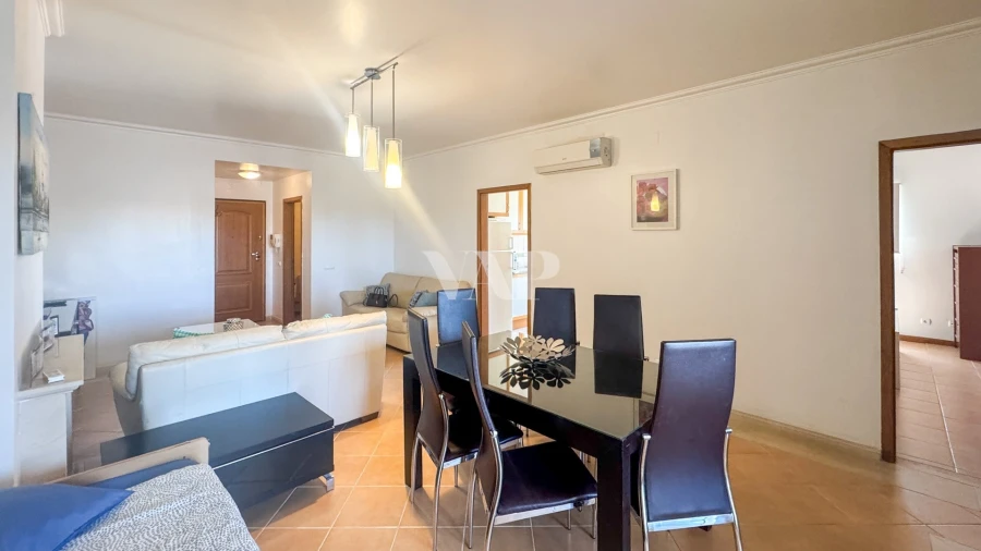 Apartamento T2 para Venda em Quarteira Foto 9