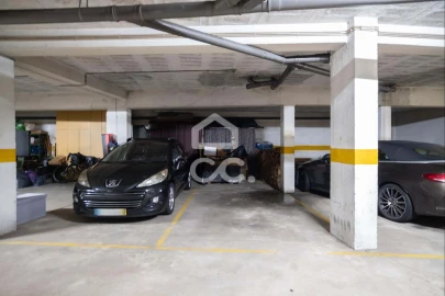 Apartamento T2 para Venda em Vila Nova de Famalicão e Calendário