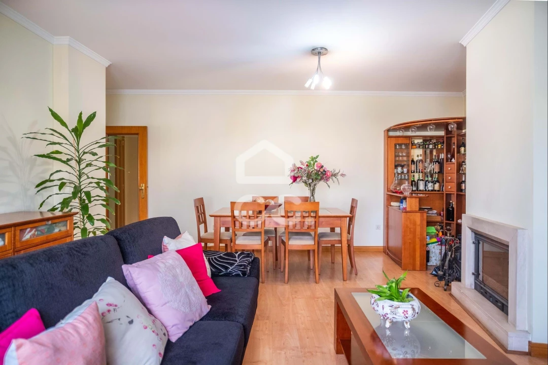 Apartamento T2 para Venda em Vila Nova de Famalicão e Calendário Foto 11