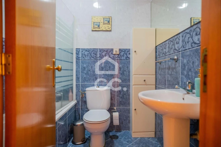 Apartamento T2 para Venda em Vila Nova de Famalicão e Calendário Foto 14