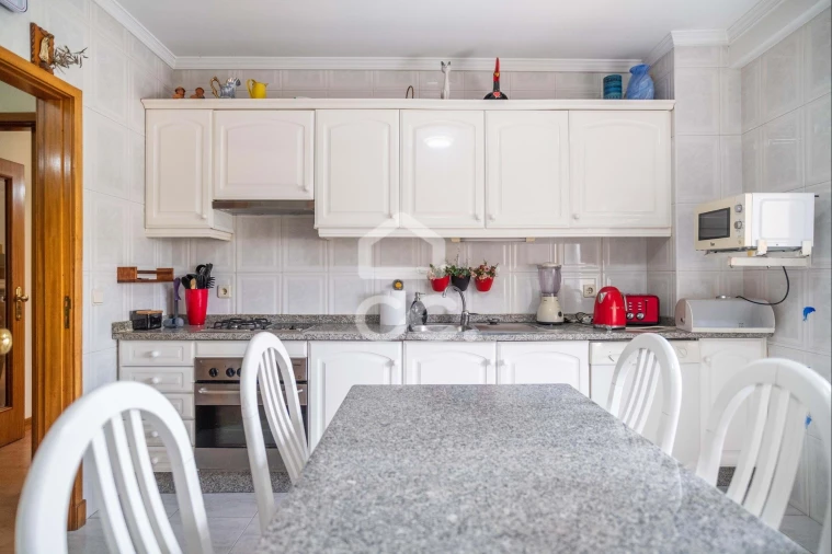 Apartamento T2 para Venda em Vila Nova de Famalicão e Calendário Foto 3