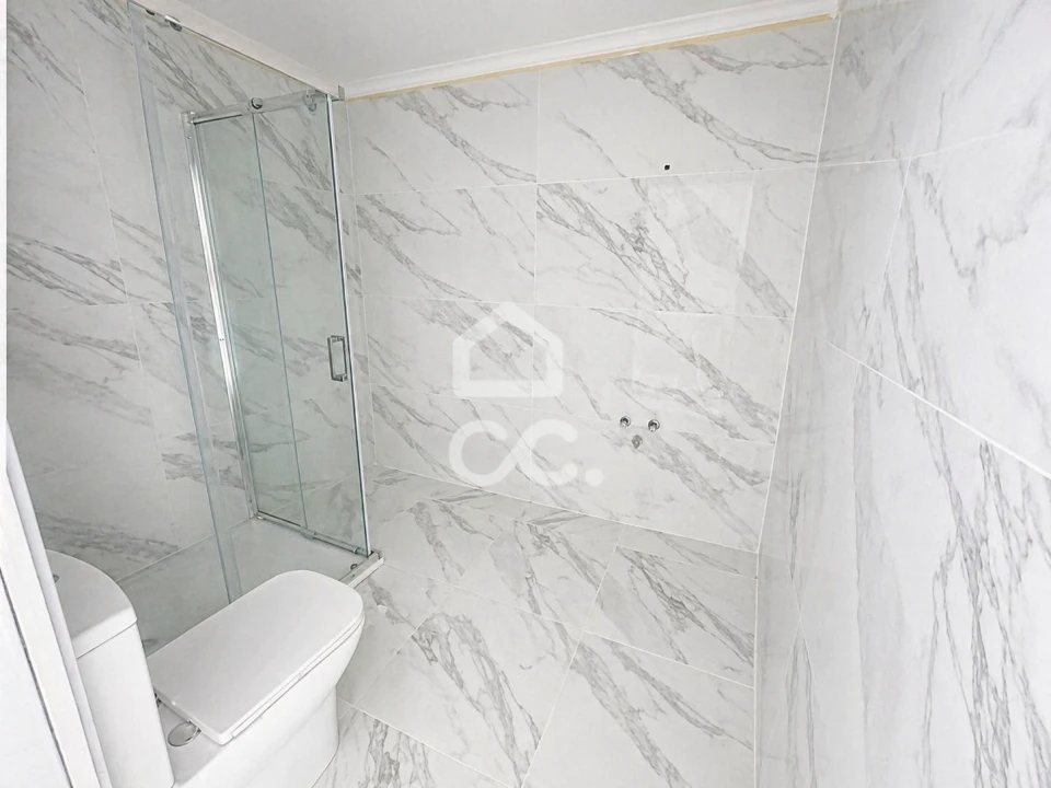 Apartamento T2 para Venda em Agua de Alto Foto 10