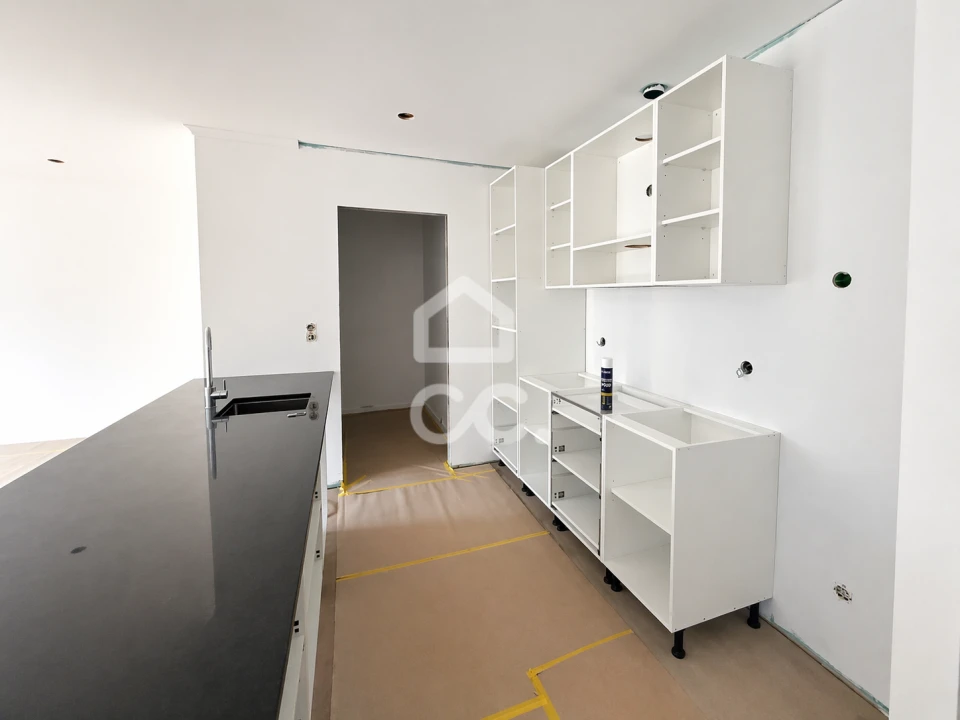 Apartamento T2 para Venda em Agua de Alto Foto 4