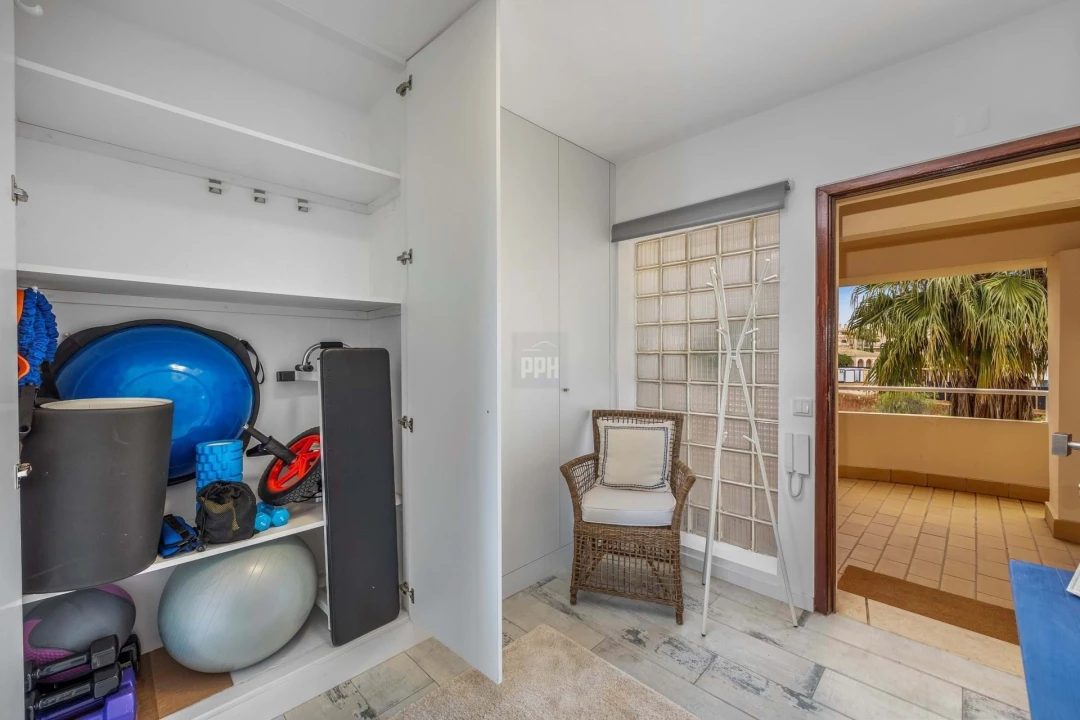 Apartamento T2 para Venda em Quarteira Foto 12