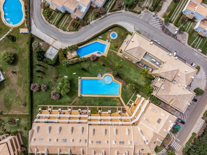 Apartamento T2 para Venda em Quarteira Foto 2