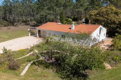 Moradia T3 para Venda em Rogil