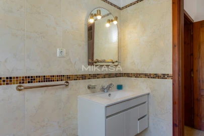 Moradia T3 para Venda em Rogil