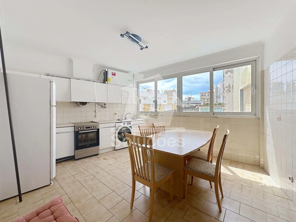 Apartamento T2 para Venda em Portimão Foto 1