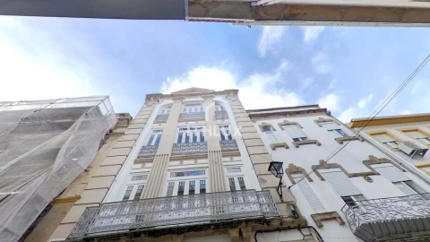 Prédio para Venda em Sé e São Lourenço