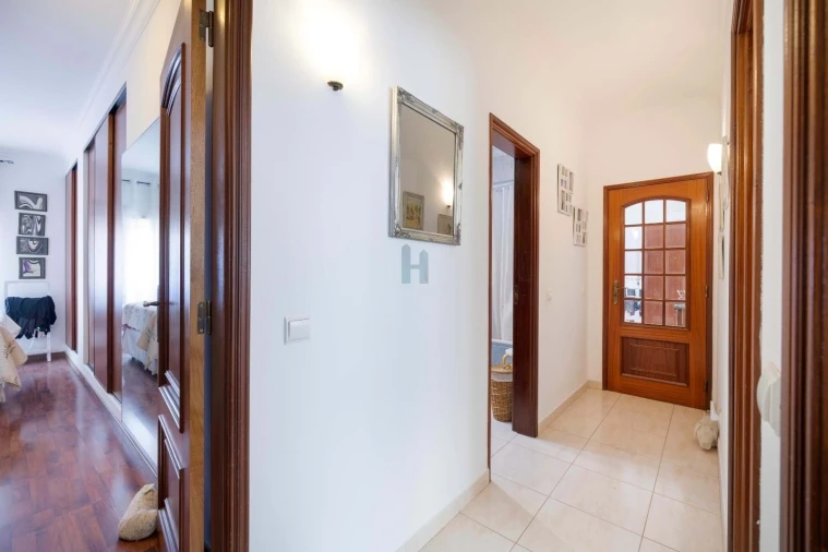 Apartamento T3 para Venda em Portimão Foto 7
