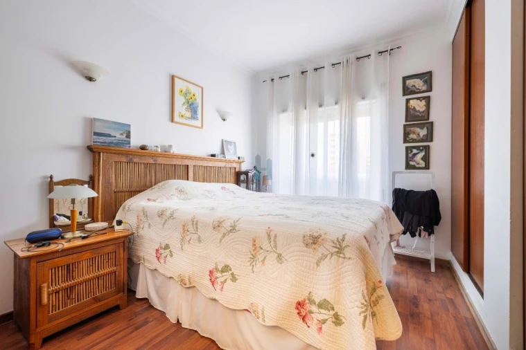 Apartamento T3 para Venda em Portimão Foto 6