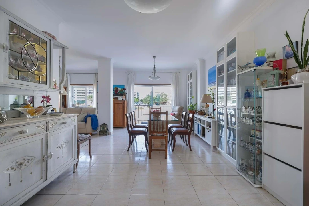 Apartamento T3 para Venda em Portimão Foto 1