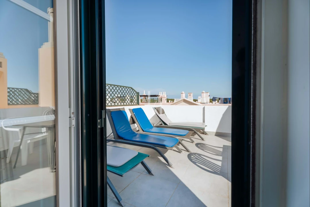 Apartamento T2 para Venda em Quarteira Foto 22