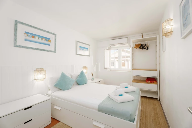 Apartamento T2 para Venda em Quarteira Foto 19