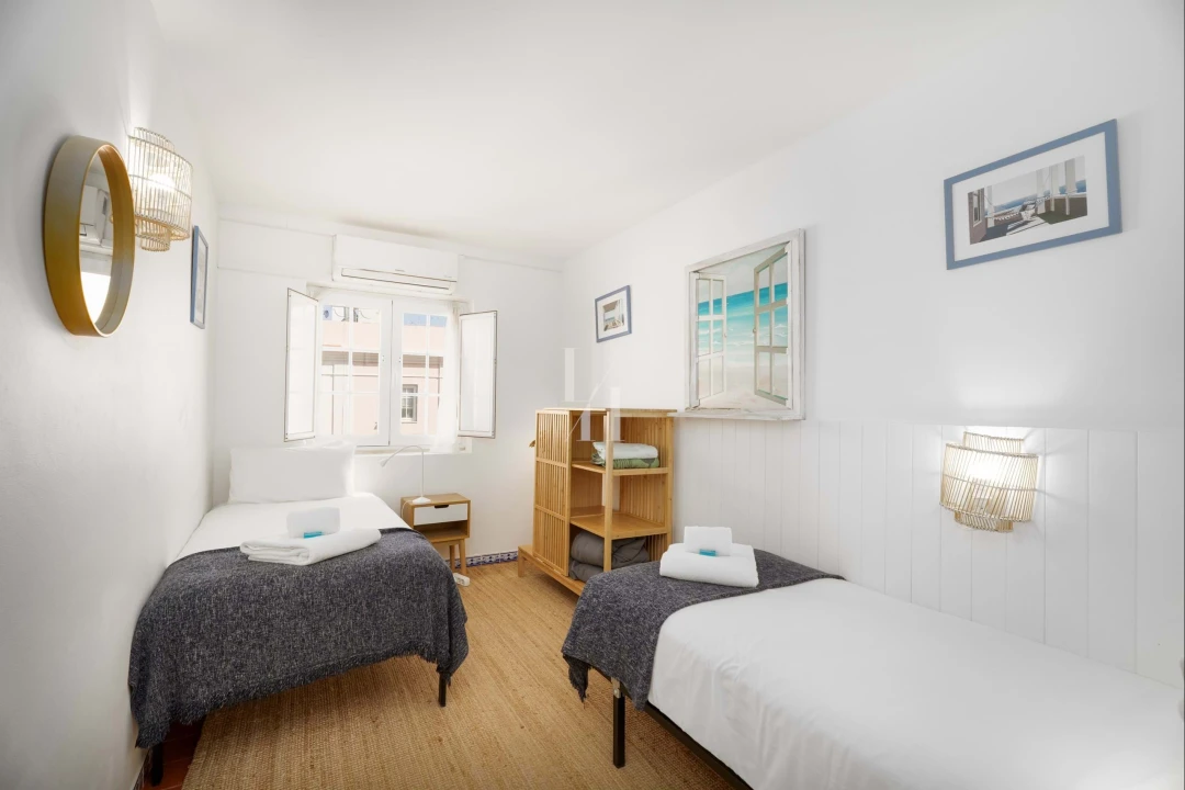 Apartamento T2 para Venda em Quarteira Foto 16