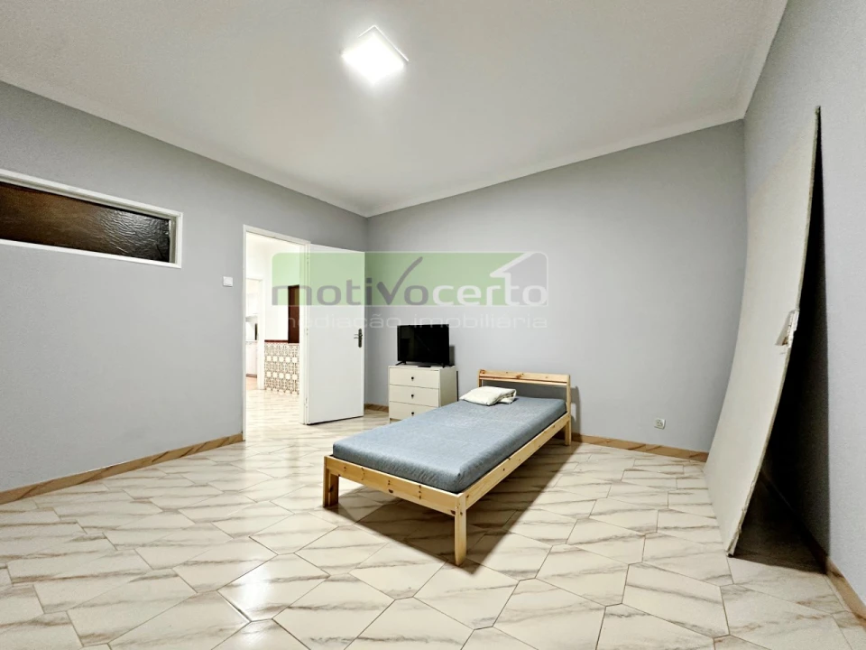Apartamento T1 para Venda em Algueirão-Mem Martins Foto 8