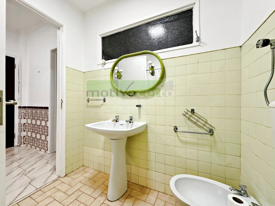 Apartamento T1 para Venda em Algueirão-Mem Martins Foto 12