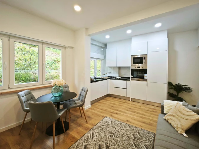 Apartamento T2 para Venda em Benfica Foto 6