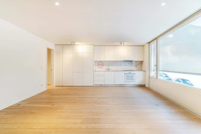 Apartamento T1 para Venda em Aldoar, Foz do Douro e Nevogilde