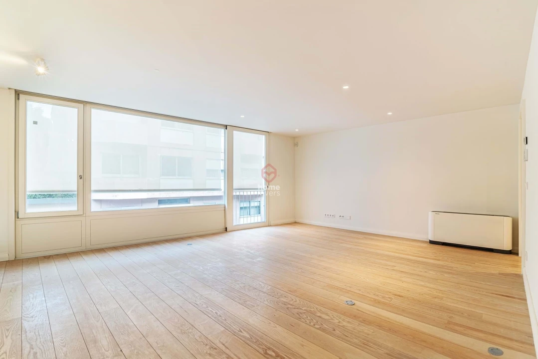 Apartamento T1 para Venda em Aldoar, Foz do Douro e Nevogilde Foto 4
