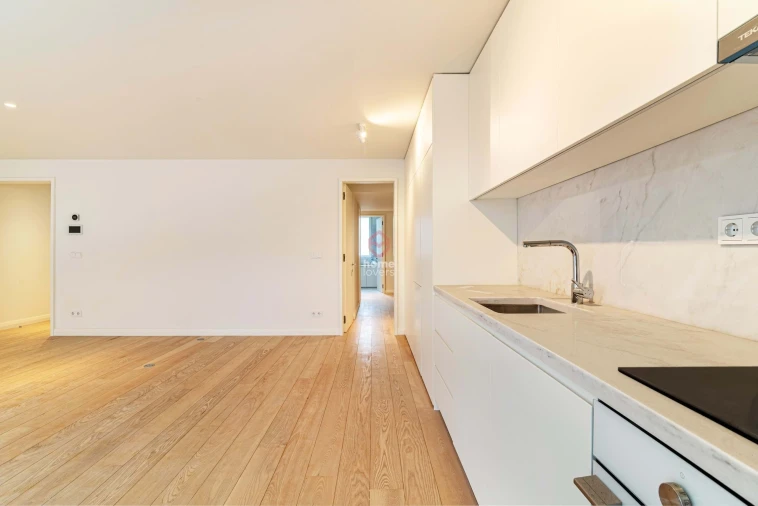 Apartamento T1 para Venda em Aldoar, Foz do Douro e Nevogilde Foto 6