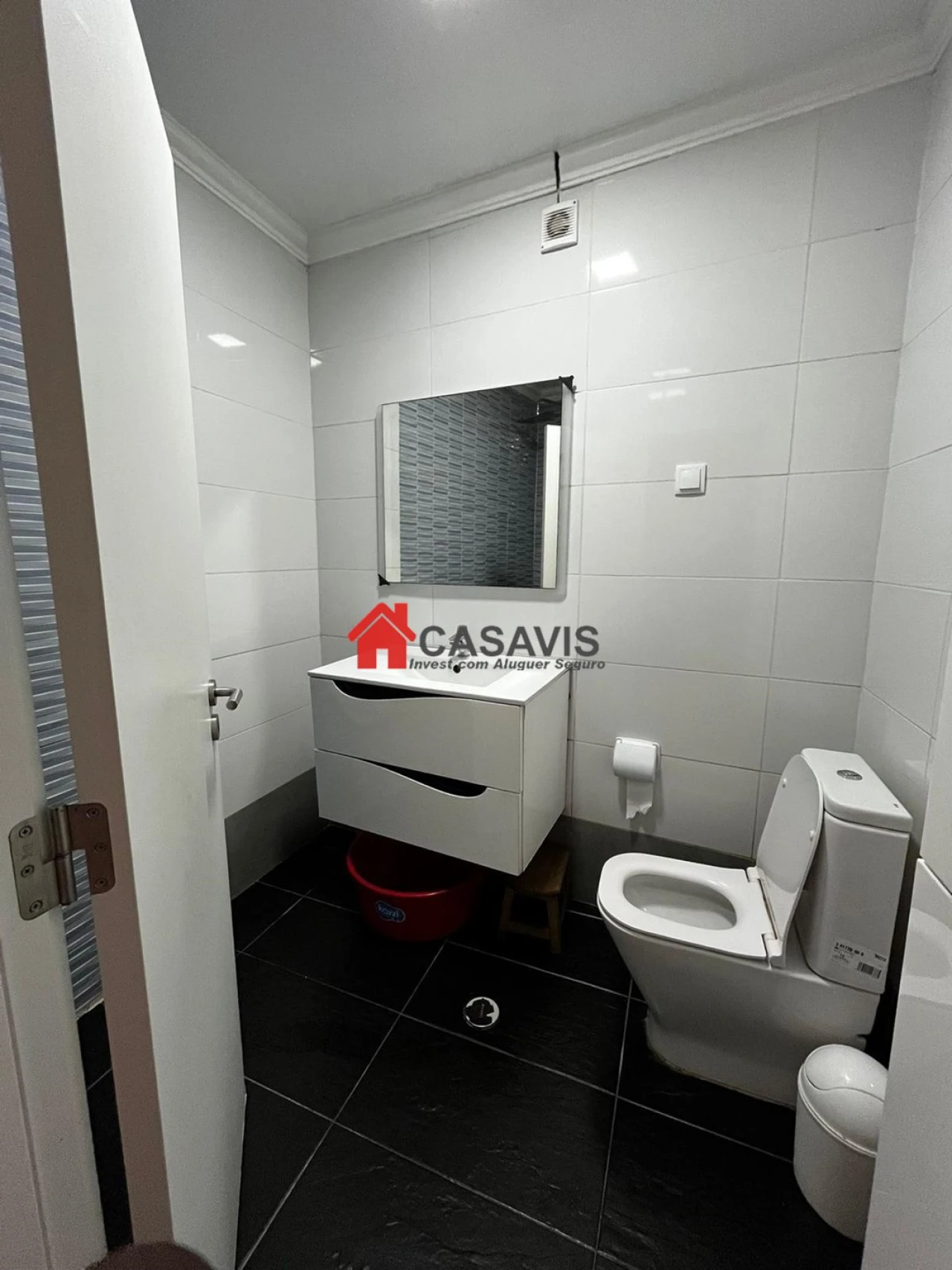 Apartamento T4 para Venda em Laranjeiro e Feijó Foto 23