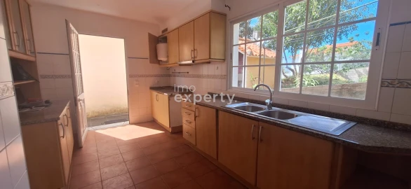 Moradia T3 para Venda em Funchal (Santa Luzia)