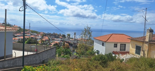 Moradia T3 para Venda em Funchal (Santa Luzia)