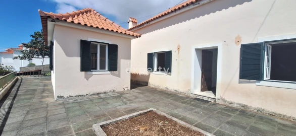 Moradia T3 para Venda em Funchal (Santa Luzia)