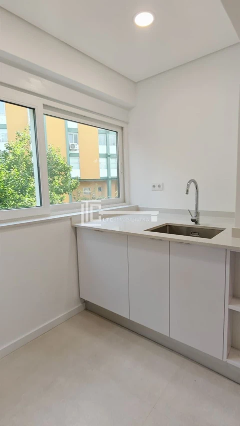 Apartamento T3 para Venda em Olivais