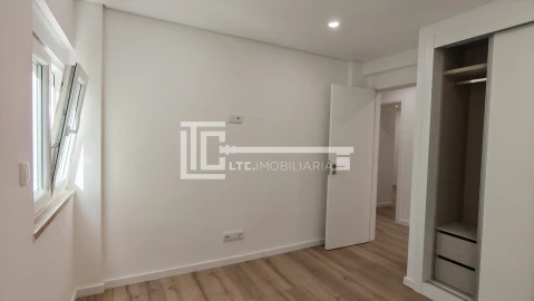 Apartamento T3 para Venda em Olivais